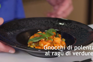 Gnocchi di polenta con ragu di verdure